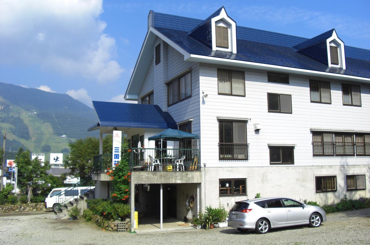 Naeba Mikuniso Hotel Kuszacu Kültér fotó